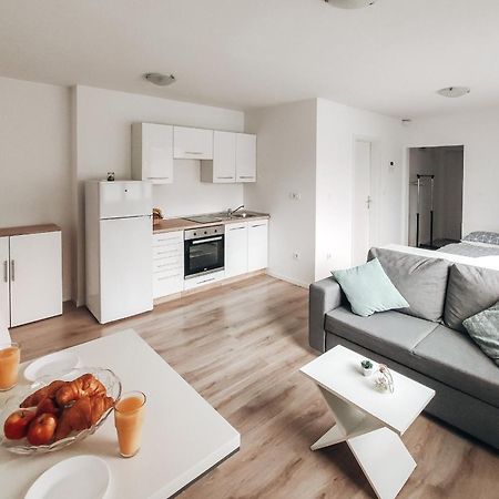 Studio Apartment Sanya #2 Ljubljana Eksteriør bilde